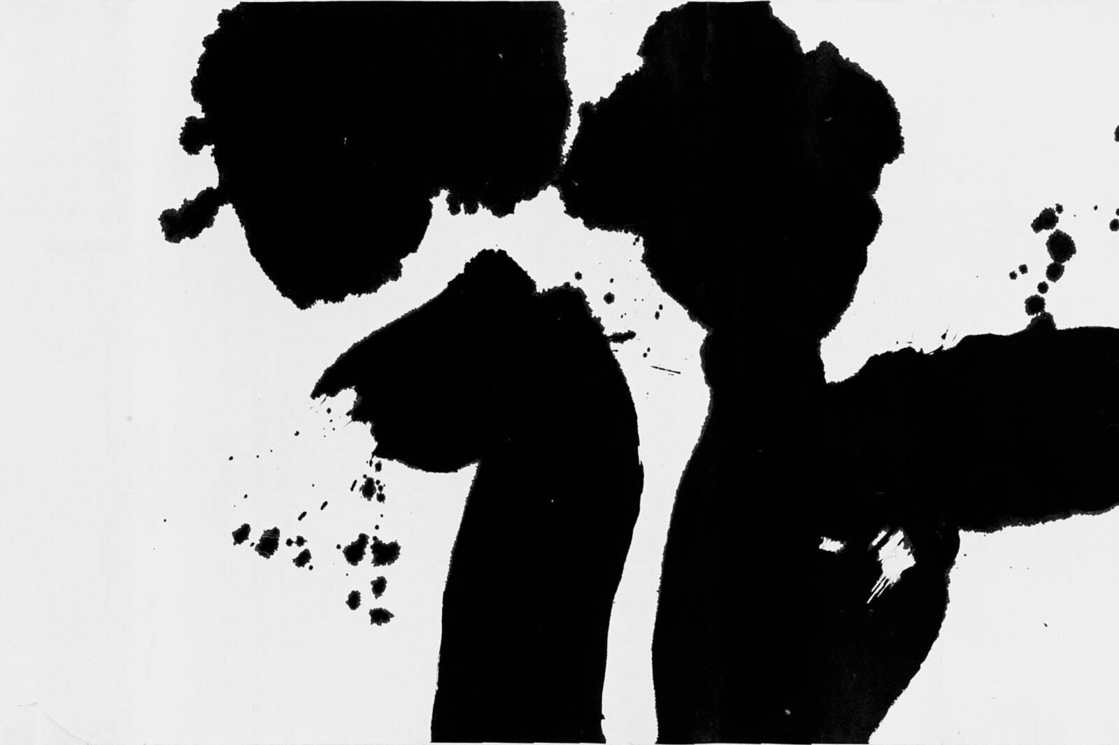 書家・井上有一“強烈な書とグラフィックデザイン”関わりをひもとく展覧会、渋谷区立松濤美術館で