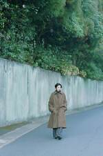 ブラン ワイエムのロングコート、コットンシルクのステンカラーコートや柔らかなアルパカアウター｜写真7