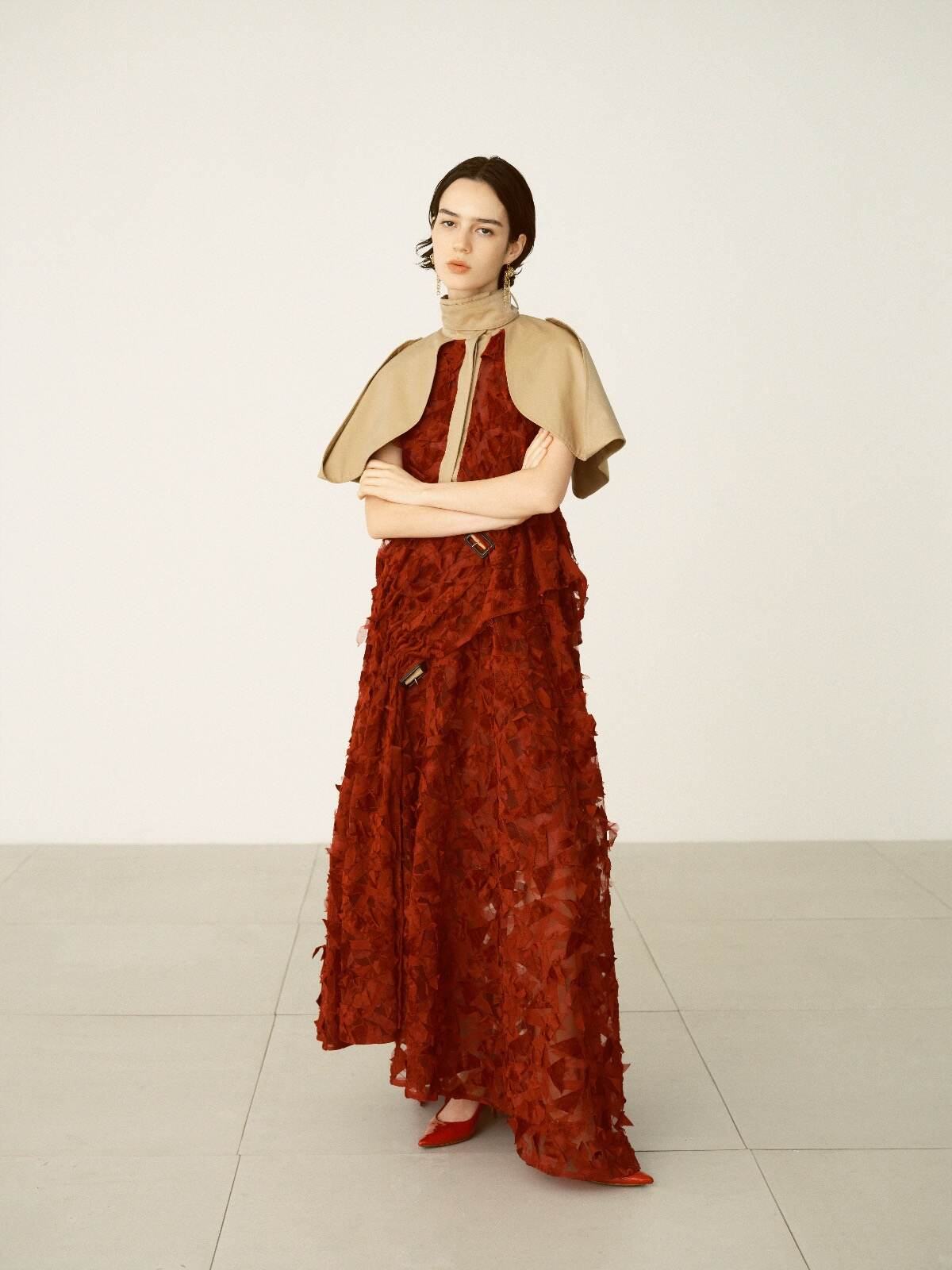 Petals carpet embroidered dress 253,000円
