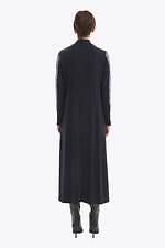 ミューラル、クリムト《接吻》着想の刺繍レースドレス＆“まるで花束”花柄刺繍のバッグ｜写真19