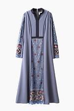 ミューラル、クリムト《接吻》着想の刺繍レースドレス＆“まるで花束”花柄刺繍のバッグ｜写真1