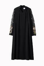 ミューラル、クリムト《接吻》着想の刺繍レースドレス＆“まるで花束”花柄刺繍のバッグ｜写真4