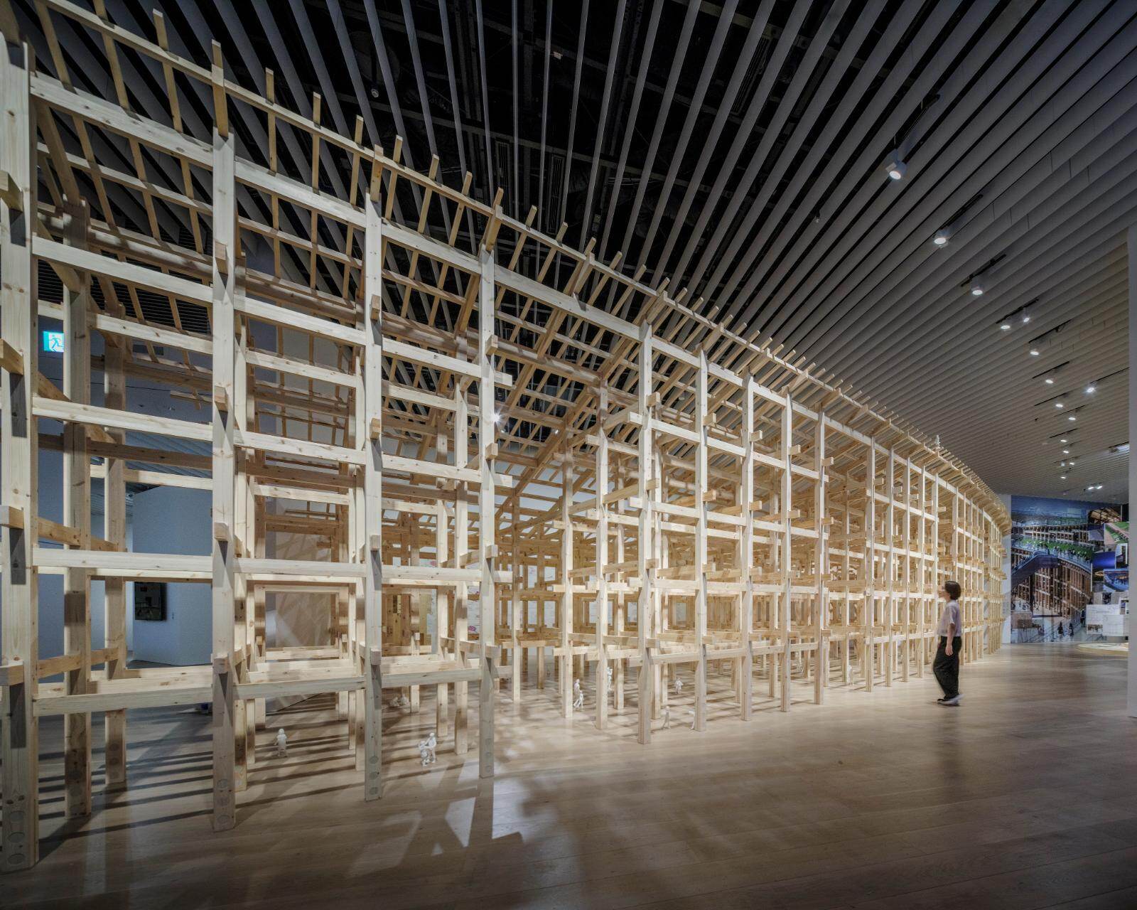 セクション5：開かれた円環 展示風景：「藤本壮介の建築：原初・未来・森」森美術館(東京) 2025年 撮影：八代哲弥 画像提供：森美術館