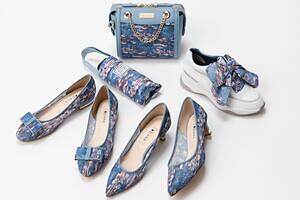 ダイアナ“名画モチーフ”シューズ＆バッグ、モネ《睡蓮》やゴッホ《ばら》から着想