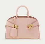 フェラガモ(Ferragamo) ハグ｜写真3