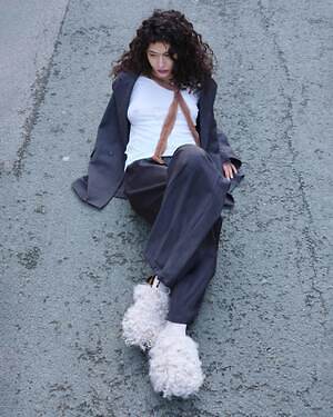 ラインヴァンド(LEINWÄNDE) 2025-26年秋冬ウィメンズコレクション  - 写真9