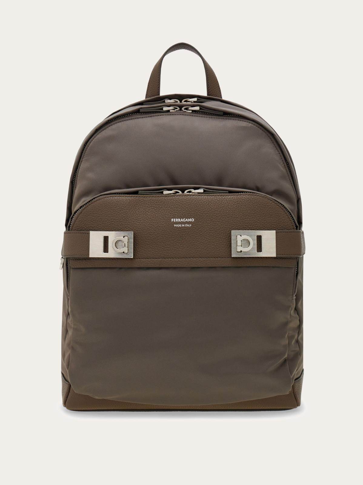バックパック 264,000円 