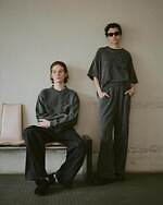 アンブロ×ジエダ、“剥がれロゴ”のヴィンテージ風ゲームシャツやスウェットパンツ｜写真13