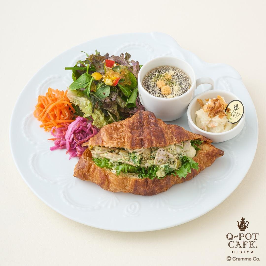 Q-pot CAFE.2号店が東京・日比谷に、“劇場”テーマのすみれ色アフタヌーンティー＆パフェ｜写真26