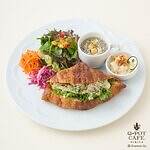 Q-pot CAFE.2号店が東京・日比谷に、“劇場”テーマのすみれ色アフタヌーンティー＆パフェ｜写真26