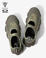 サウス2 ウエスト8“カモ柄”厚底スリッポンサンダル、オークリーファクトリーチームとコラボ｜写真2