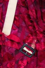 ミューラル“水面に散り敷く花々のように”パッチワーク刺繍のドレスができるまで、素材に込めた思いを探る｜写真10