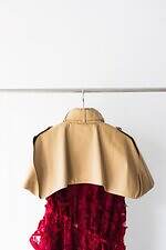 ミューラル“水面に散り敷く花々のように”パッチワーク刺繍のドレスができるまで、素材に込めた思いを探る｜写真11