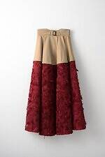 ミューラル“水面に散り敷く花々のように”パッチワーク刺繍のドレスができるまで、素材に込めた思いを探る｜写真19