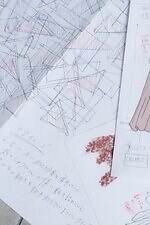 ミューラル“水面に散り敷く花々のように”パッチワーク刺繍のドレスができるまで、素材に込めた思いを探る｜写真47