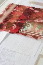 ミューラル“水面に散り敷く花々のように”パッチワーク刺繍のドレスができるまで、素材に込めた思いを探る｜写真32