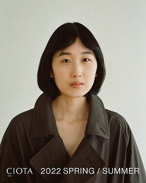 シオタ(CIOTA) 2022年春夏ウィメンズ&メンズコレクション  - 写真1