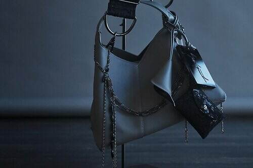 ディスコード ヨウジヤマモト、レザーショルダーバッグ＆インドのビーズ刺繍ポーチ