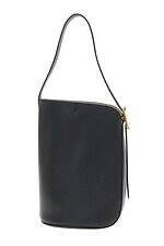 J&M デヴィッドソン フォー クラネ“矢筒着想”バケットバッグ、型押しレザー＆ベルト用バックル付き｜写真1