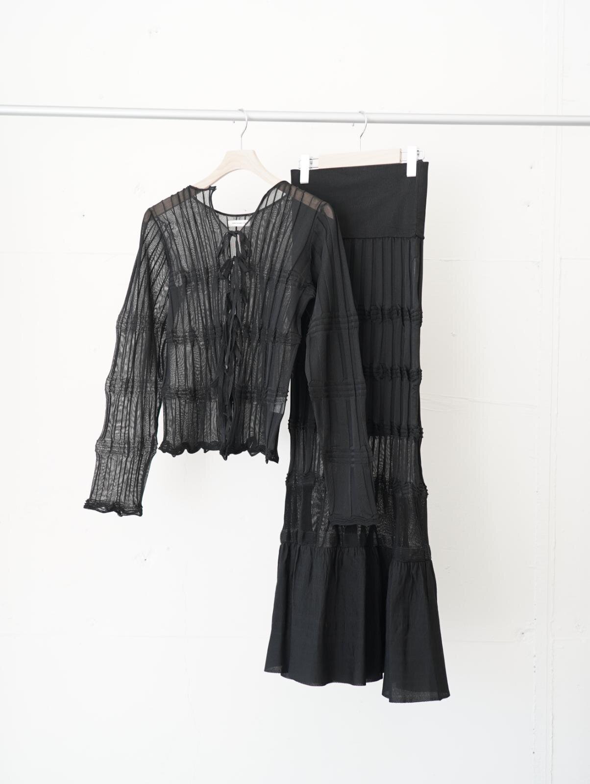 シアー フロー カーディガン 36,300円 シアー フロー 2WAY スカート 41,800円