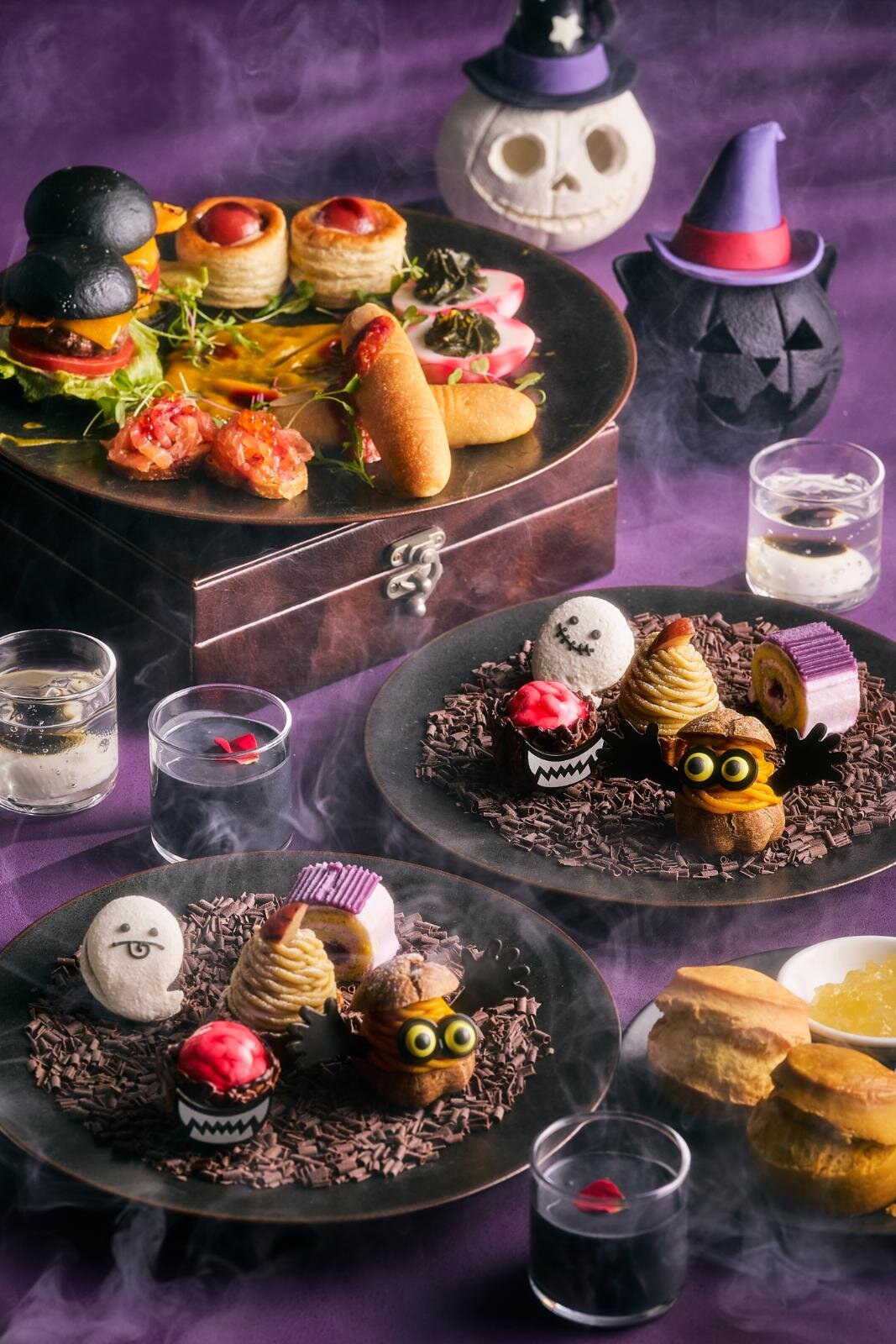 グランド ハイアット 東京のハロウィンアフタヌーンティー、“脳みそ”ラズベリームースや目玉ゼリーなど｜写真2