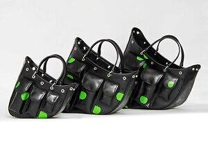 コムデギャルソン　ビートルズ　バッグ COMME des GARCONS - コムデギャルソン 青山限定 ビートルズ