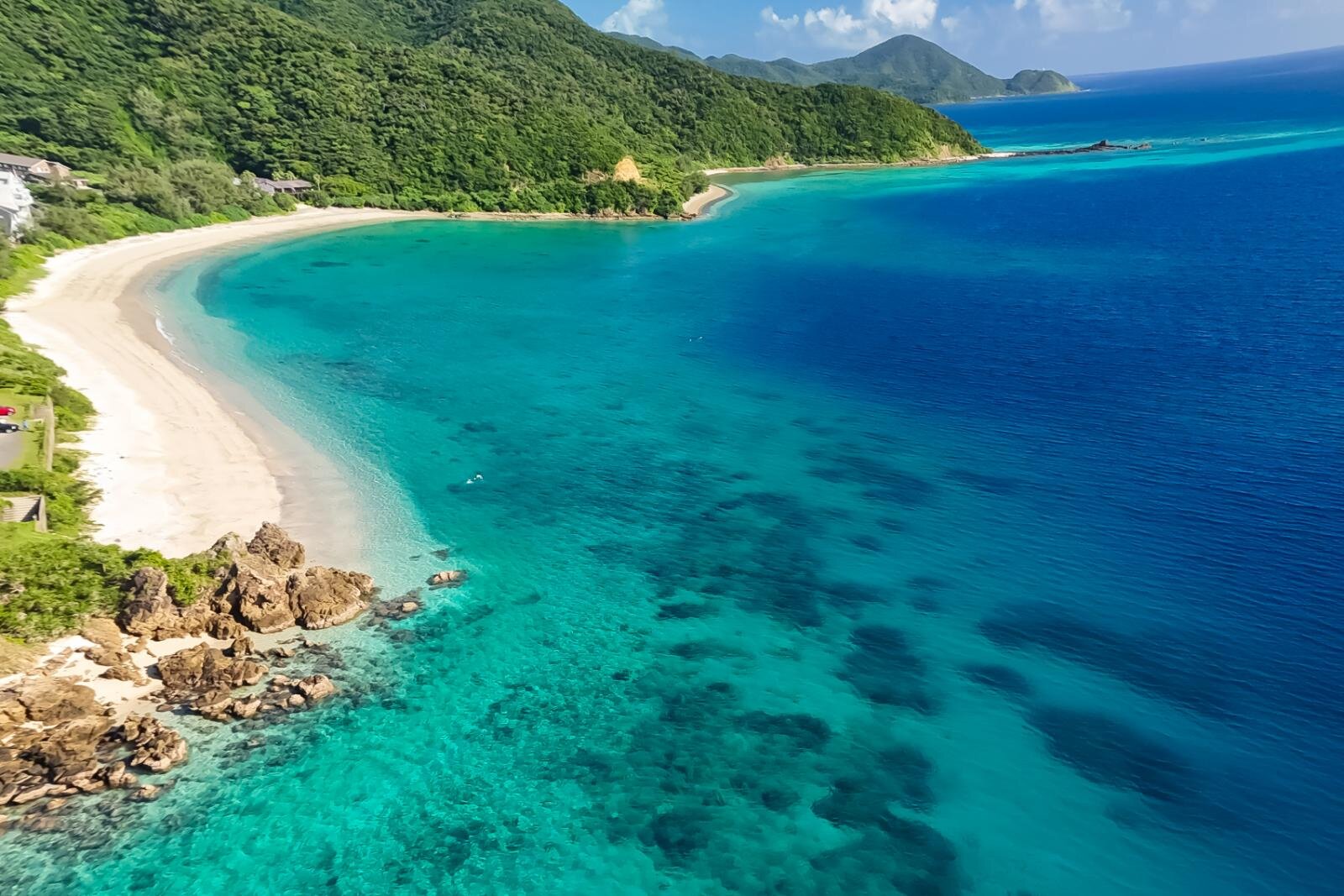 奄美大島の絶景ビーチ完全ガイド、“ウミガメに出会える”海はどこ？観光・ダイビングスポットも｜写真39