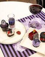 アナ スイ×ザ ストリングス 表参道の秋アフタヌーンティー、“蝶や薔薇”で彩る紫色スイーツ｜写真16