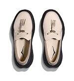 ホカ“ローファー風”厚底スニーカー、ナチュラルカラー＆ブラウンの新色｜写真2