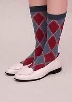 キワンダ“宇宙や神々の愛”着想25年秋冬ソックス、流れ星走るニーハイ＆可憐ないちご柄シアーソックス｜写真21