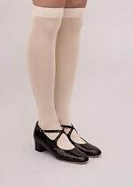 キワンダ“宇宙や神々の愛”着想25年秋冬ソックス、流れ星走るニーハイ＆可憐ないちご柄シアーソックス｜写真43