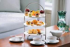 東京エディション虎ノ門の‟秋の恵み”アフタヌーンティー、かぼちゃチーズケーキ＆和栗モンブランなど