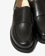 ネペンテス×フット・ザ・コーチャーが初コラボ、レースアップ＆ベルクロ仕様のモカシンシューズ｜写真9