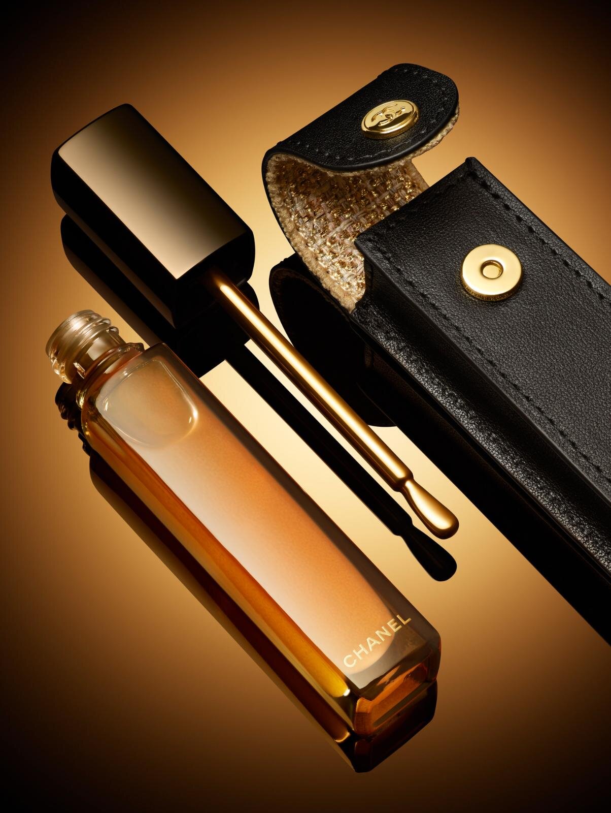 シャネル「サブリマージュ レクストレ ユイル レーヴル」7ml 44,000円 