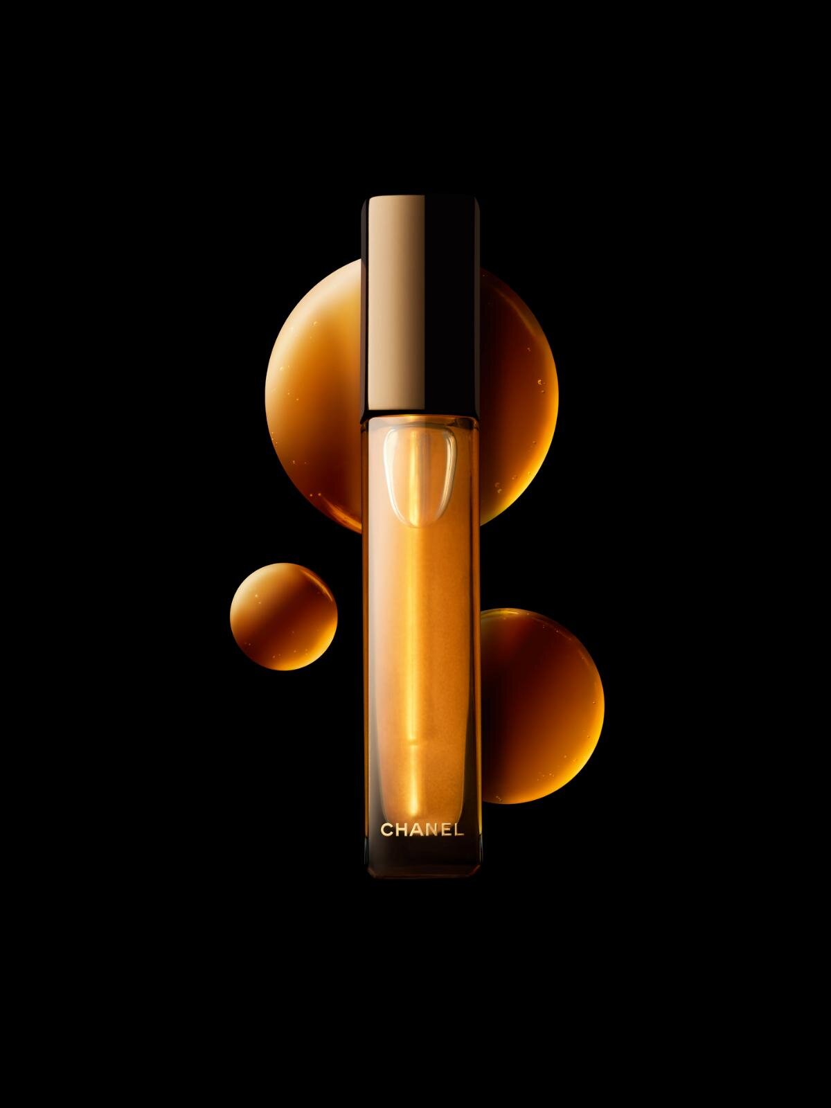 シャネル「サブリマージュ レクストレ ユイル レーヴル」7ml 44,000円 