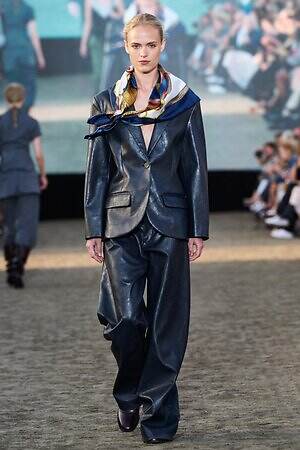 バウム ウンド ヘルガーテン(BAUM UND PFERDGARTEN) 2026年春夏ウィメンズ&メンズコレクション  - 写真3