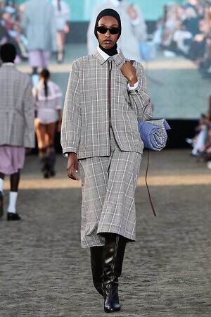 バウム ウンド ヘルガーテン(BAUM UND PFERDGARTEN) 2026年春夏ウィメンズ&メンズコレクション  - 写真16