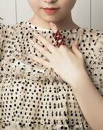 ラブ バイ イー・エム“あふれるハート”のリング＆ピアス、3連リボンのアーマーリングも｜写真28