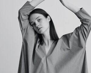 エイトン(ATON) 2021年春夏ウィメンズ&メンズコレクション  - 写真1