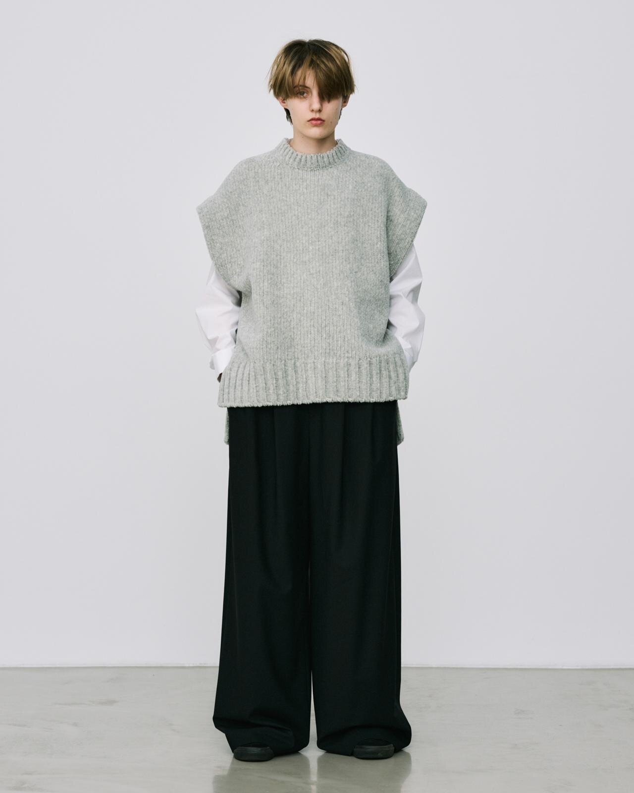 エイトン(ATON) 2022-23年秋冬ウィメンズ&メンズコレクション  - 写真27