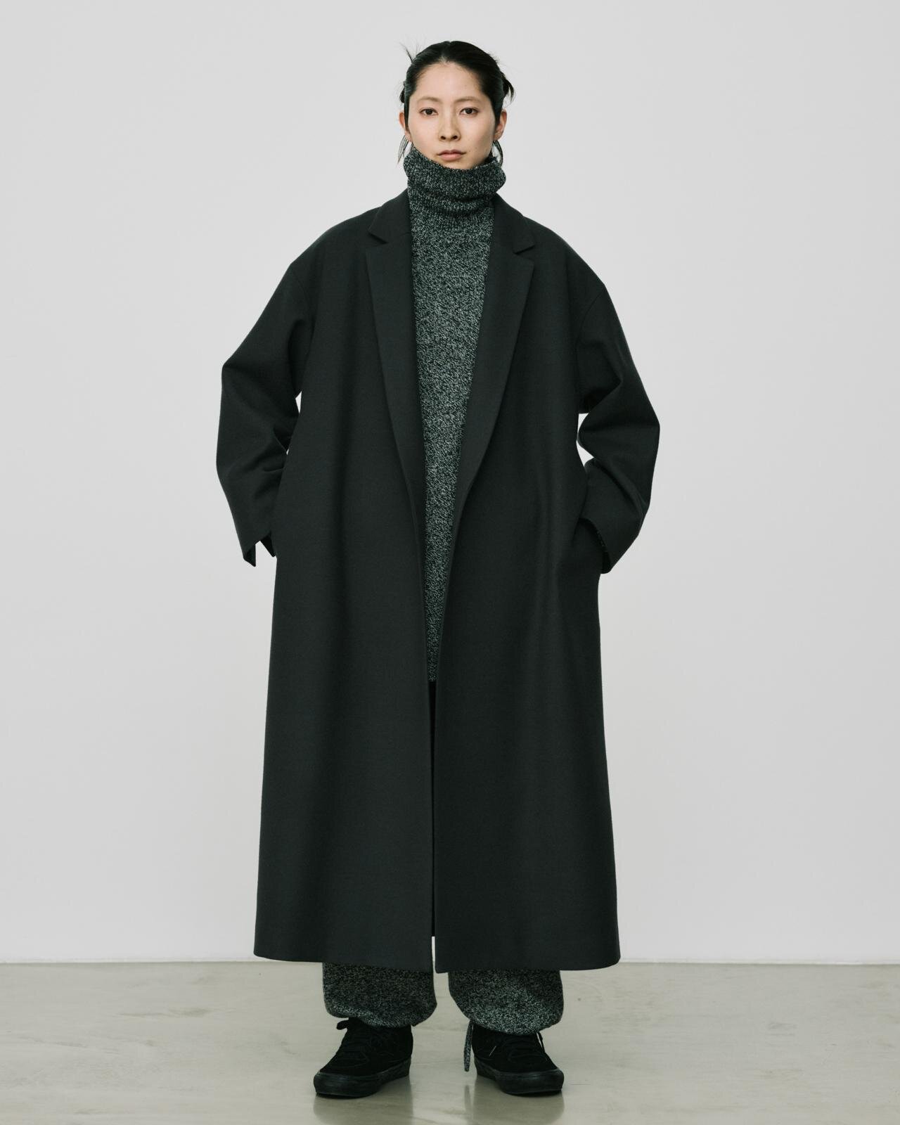 エイトン(ATON) 2022-23年秋冬ウィメンズ&メンズコレクション  - 写真28