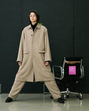 エイトン(ATON) 2022-23年秋冬ウィメンズ&メンズコレクション  - 写真1