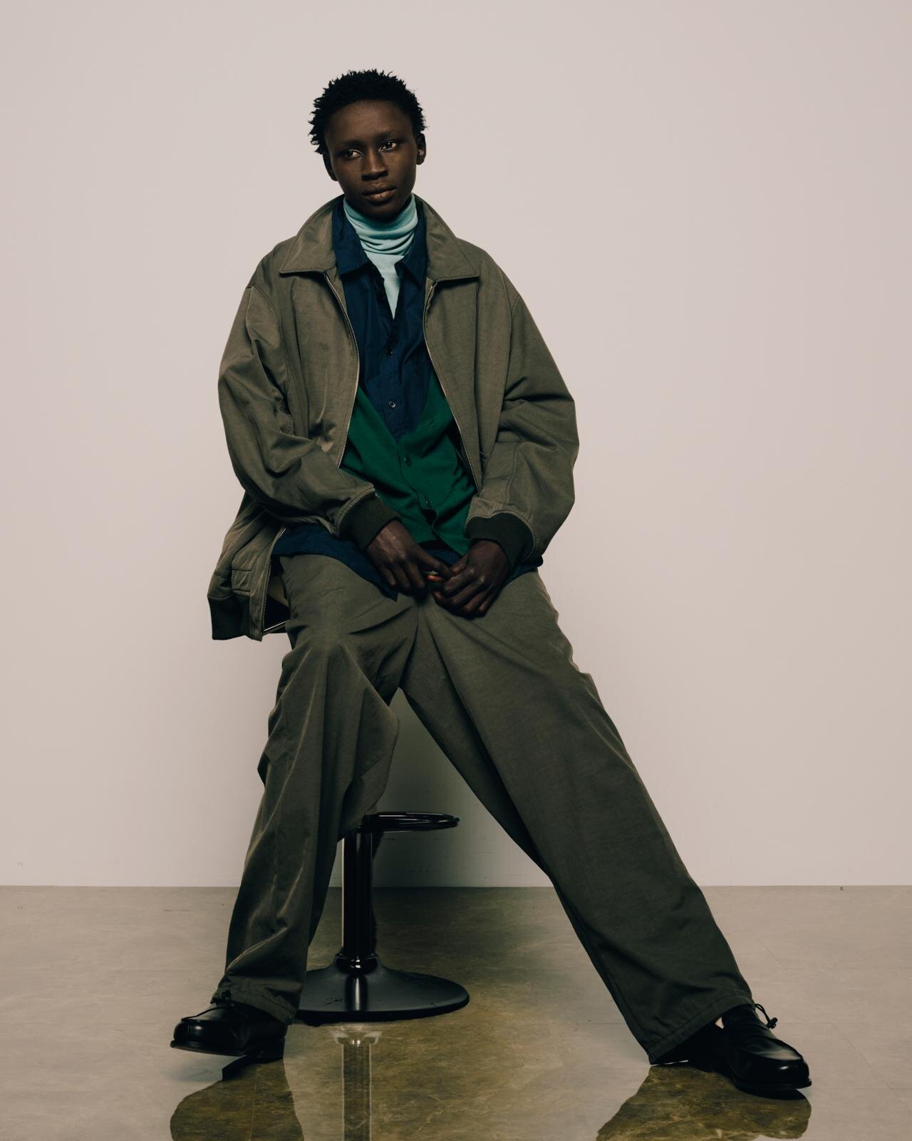 エイトン(ATON) 2024-25年秋冬ウィメンズ&メンズコレクション  - 写真23