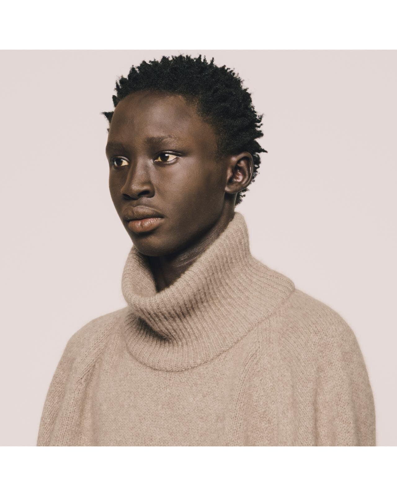 エイトン(ATON) 2024-25年秋冬ウィメンズ&メンズコレクション  - 写真25