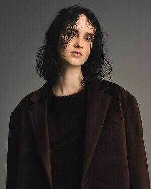 エイトン(ATON) 2024-25年秋冬ウィメンズ&メンズコレクション  - 写真1