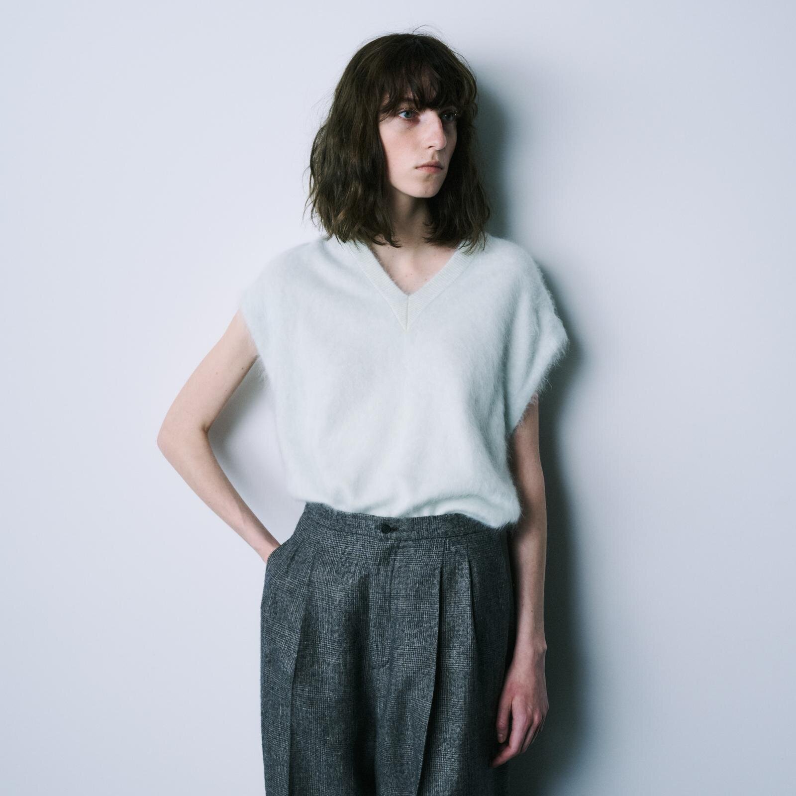 エイトン(ATON) 2025-26年秋冬ウィメンズ&メンズコレクション  - 写真13