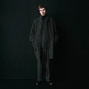 エイトン(ATON) 2025-26年秋冬ウィメンズ&メンズコレクション  - 写真20