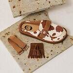 シャカから“ヘアレザー”のモカシン風サンダル、タッセル＆踵ストラップ着脱可能の4WAY｜写真7