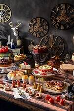 「魔女と魔法使いの学校」テーマの秋スイーツビュッフェ、“マジカル”なスイーツがヒルトン東京で｜写真1