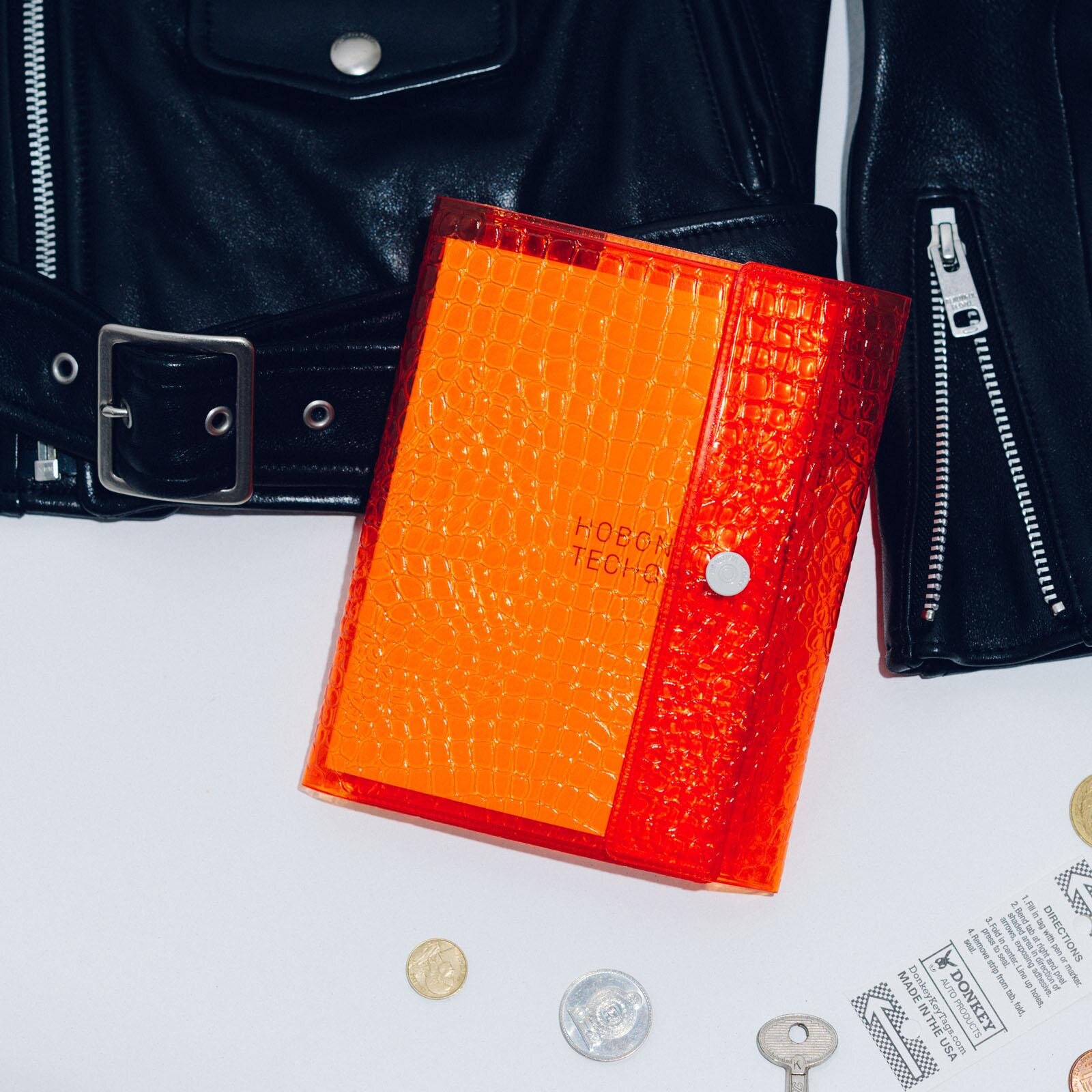 ＜ビューティフルピープル＞ オリジナルサイズ(A6)手帳カバー「nothing to hide(orange)」